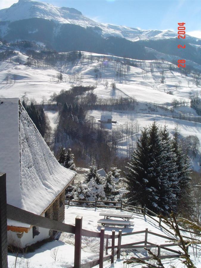 Вилла Chalet Avec Vue Panoramique Sur Le Plomb Du Cantal Сен-Жак-де-Бла Экстерьер фото